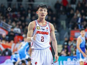 乐鱼体育官方网站-下半场回暖 徐杰上半场5中0一分未得 下半场13中6拿到23分